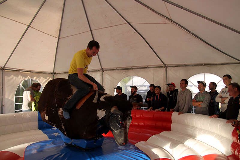 Bullen reiten bei Outdoor Refugio in Tirol