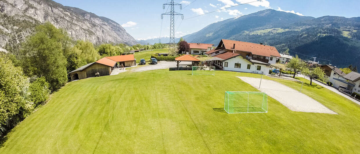 Gelände von Outdoor Refugio in Haiming, Tirol
